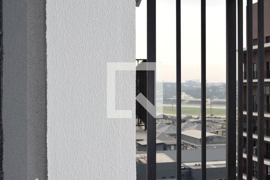 Varanda de kitnet/studio à venda com 1 quarto, 27m² em Pinheiros, São Paulo
