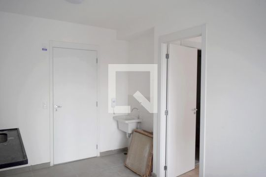 Sala/Cozinha conjugados de kitnet/studio à venda com 1 quarto, 27m² em Pinheiros, São Paulo