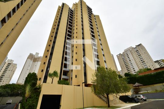 Fachada do bloco de apartamento à venda com 1 quarto, 70m² em Mansões Santo Antônio, Campinas