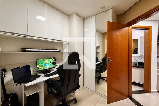 Quarto 2 de apartamento para alugar com 3 quartos, 110m² em Jardim Utinga, Santo André