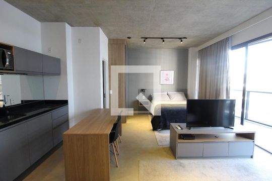 Sala/Cozinha de kitnet/studio à venda com 1 quarto, 43m² em Vila Olímpia, São Paulo