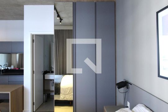 Quarto Suíte de kitnet/studio à venda com 1 quarto, 43m² em Vila Olímpia, São Paulo