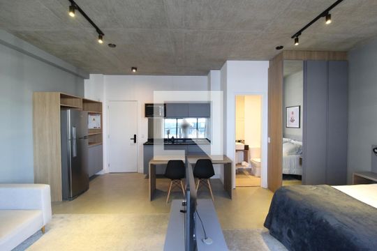 Sala/Cozinha de kitnet/studio à venda com 1 quarto, 43m² em Vila Olímpia, São Paulo
