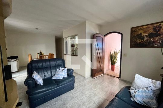 Sala de casa para alugar com 3 quartos, 309m² em Chácara Faggion, Suzano