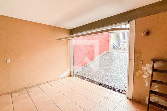 Garagem de casa para alugar com 4 quartos, 250m² em Vila Alto de Santo Andre, Santo André
