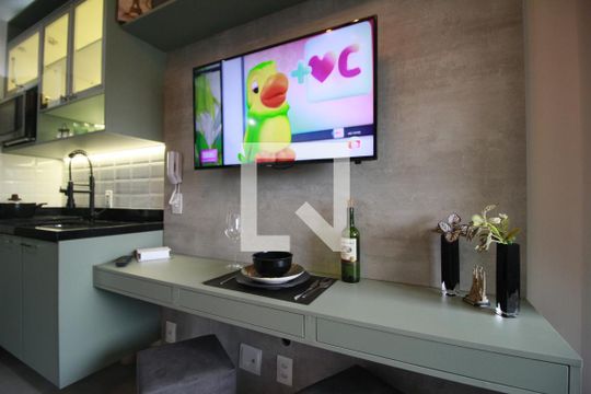 Sala de apartamento para alugar com 1 quarto, 31m² em Indianópolis, São Paulo
