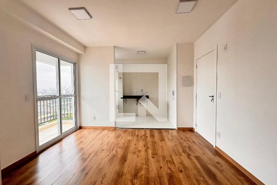 Sala de apartamento para alugar com 2 quartos, 53m² em Vila Metalúrgica, Santo André