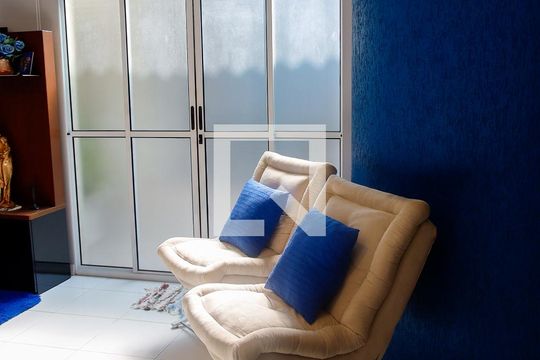sala de casa à venda com 4 quartos, 320m² em Vila Yolanda, Osasco