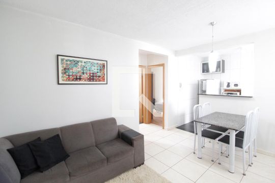 Apartamento para alugar com 2 quartos, 50m² em Jardim Canaã, Uberlândia