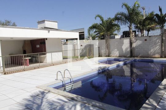 Área comum - Piscina de apartamento para alugar com 2 quartos, 50m² em Jardim Canaã, Uberlândia