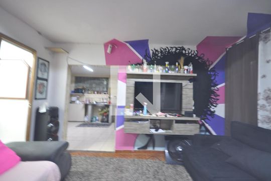 Sala de casa à venda com 3 quartos, 150m² em Vila Gustavo, São Paulo