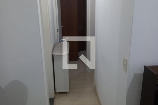 Corredor de apartamento à venda com 2 quartos, 48m² em Vargem Pequena, Rio de Janeiro