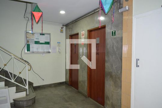 Elevadores de apartamento para alugar com 2 quartos, 78m² em Liberdade, São Paulo