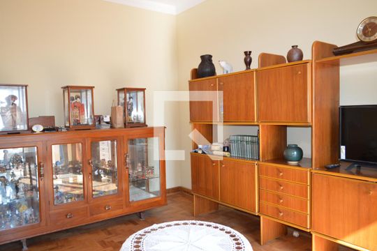 Sala de apartamento para alugar com 2 quartos, 78m² em Liberdade, São Paulo