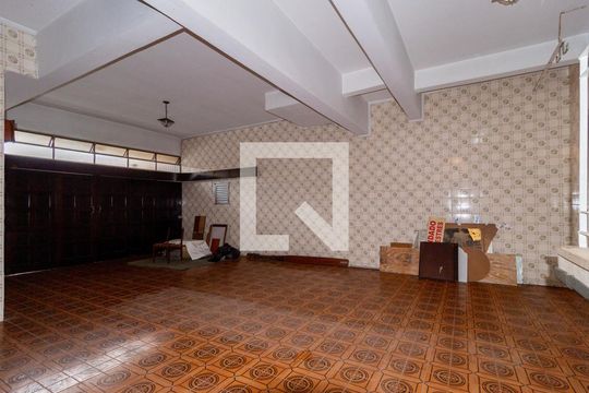 Garagem de casa à venda com 4 quartos, 200m² em Parque da Mooca, São Paulo