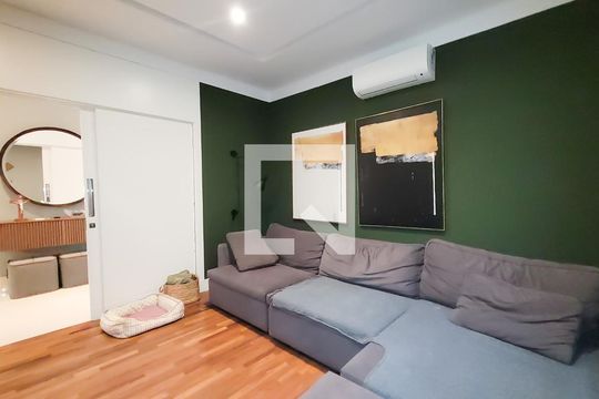 Sala de TV de casa de condomínio à venda com 4 quartos, 329m² em Residencial Parque dos Alecrins, Campinas