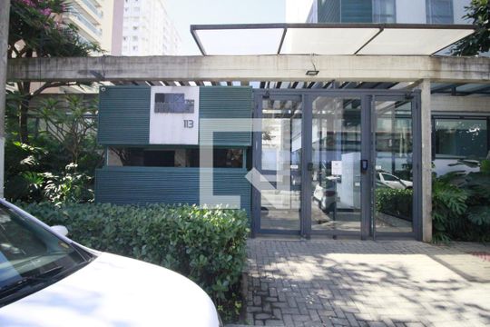 Fachada de apartamento para alugar com 2 quartos, 70m² em Itaim Bibi, São Paulo