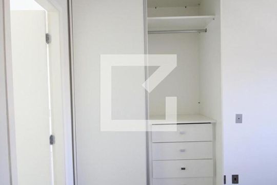 Quarto 2 de apartamento para alugar com 2 quartos, 70m² em Itaim Bibi, São Paulo