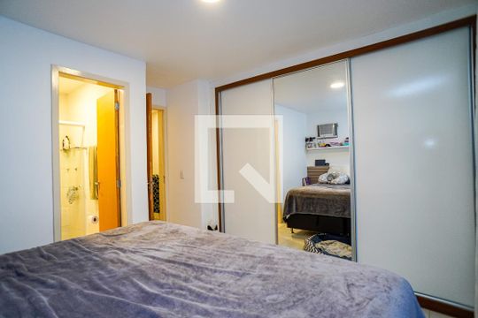 Suite de casa de condomínio para alugar com 3 quartos, 115m² em Engenho do Mato, Niterói
