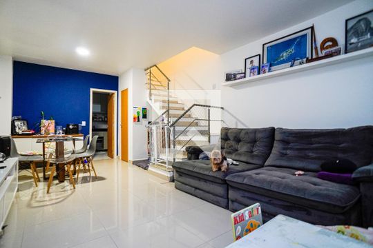Casa de Condomínio para alugar com 3 quartos, 115m² em Engenho do Mato, Niterói