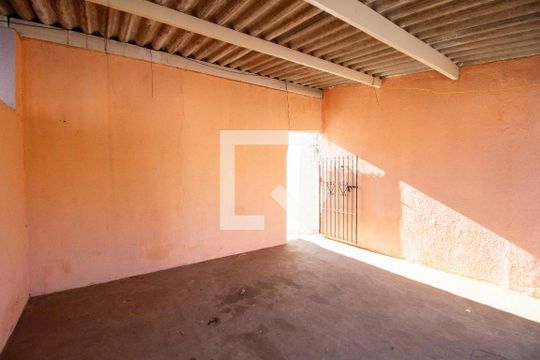 Garagem de casa para alugar com 2 quartos, 40m² em Vila Nova Sorocaba, Sorocaba