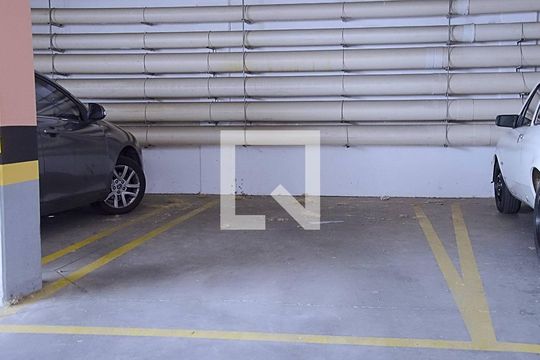 Garagem de apartamento à venda com 3 quartos, 76m² em Marechal Rondon, Canoas