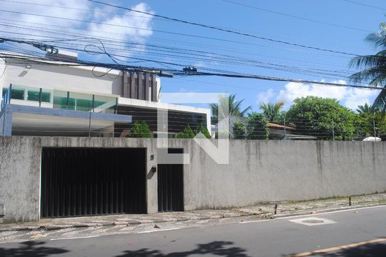 Fachada  de casa para alugar com 4 quartos, 400m² em Itapuã, Salvador