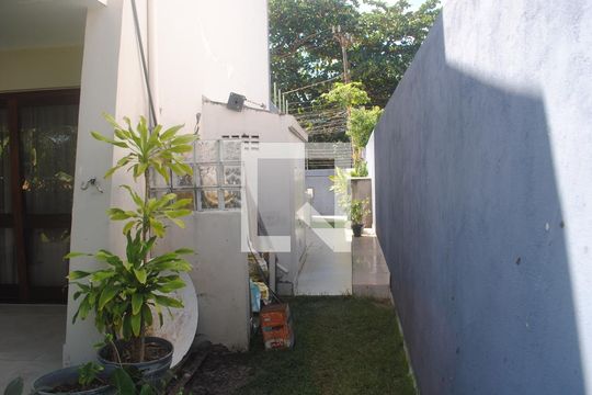 Área comum de casa para alugar com 4 quartos, 400m² em Itapuã, Salvador