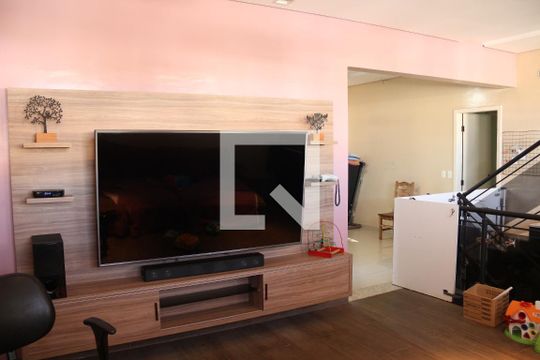 Sala de casa à venda com 3 quartos, 250m² em Jardim Riacho das Pedras, Contagem