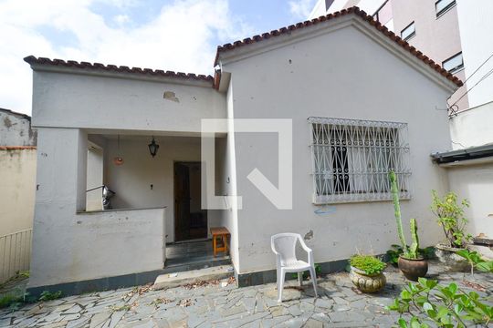 Entrada de casa à venda com 4 quartos, 374m² em Sagrada Família, Belo Horizonte