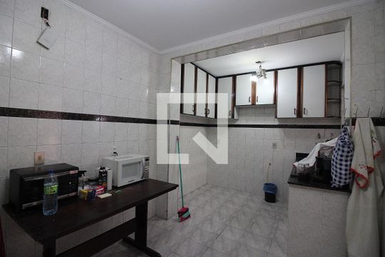 Cozinha  de casa à venda com 3 quartos, 100m² em Vila Mariza, São Bernardo do Campo