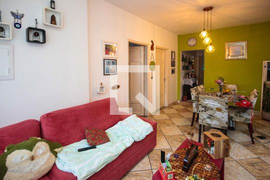 Sala de casa à venda com 3 quartos, 150m² em Vila Santa Clara, São Paulo