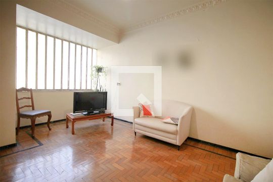 Casa à venda com 6 quartos, 350m² em Cruzeiro, Belo Horizonte