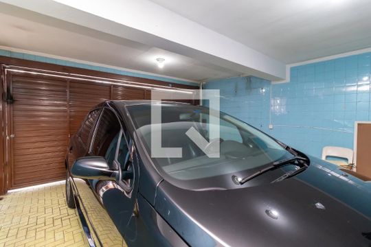 Garagem de casa à venda com 4 quartos, 380m² em Jardim São Paulo, São Paulo