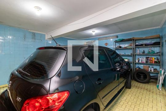 Garagem de casa à venda com 4 quartos, 380m² em Jardim São Paulo, São Paulo