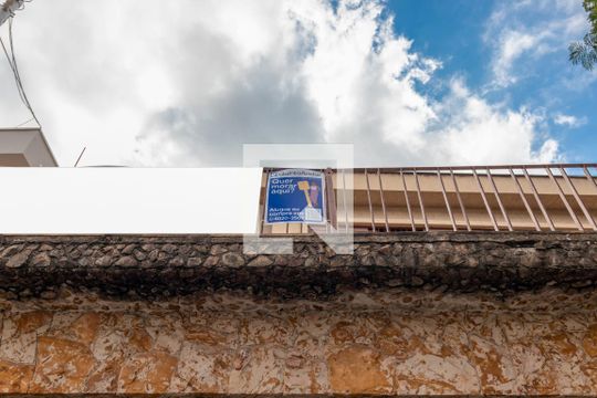 Fachada de casa à venda com 4 quartos, 380m² em Jardim São Paulo, São Paulo