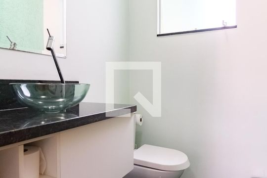 Lavabo de casa à venda com 3 quartos, 226m² em Chácara Califórnia, São Paulo