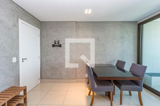 Sala de apartamento para alugar com 1 quarto, 55m² em Vila da Serra, Nova Lima