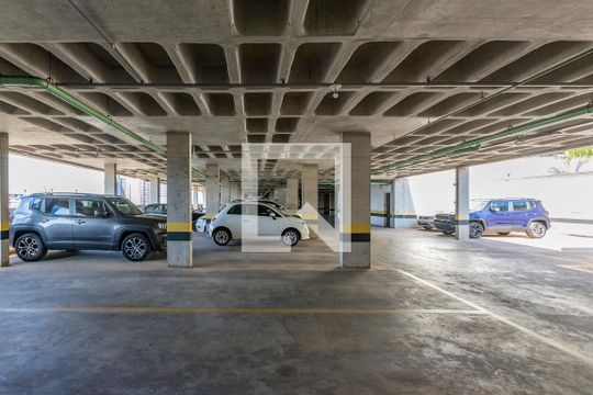 Garagem de apartamento para alugar com 1 quarto, 55m² em Vila da Serra, Nova Lima