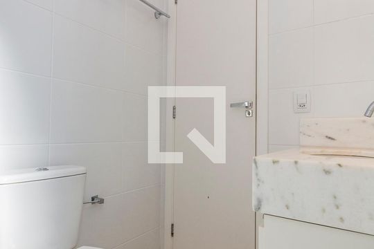 Banheiro da Suíte de apartamento para alugar com 1 quarto, 55m² em Vila da Serra, Nova Lima