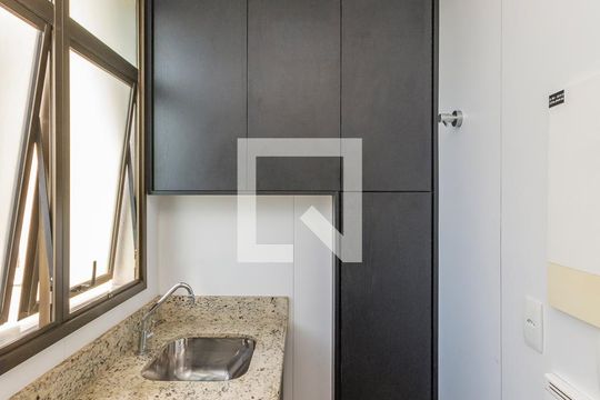 Área de Serviço de apartamento para alugar com 1 quarto, 55m² em Vila da Serra, Nova Lima
