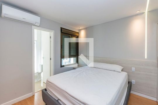 Suíte de apartamento para alugar com 1 quarto, 55m² em Vila da Serra, Nova Lima