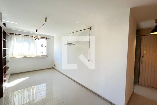 Sala de apartamento à venda com 2 quartos, 63m² em Vila Parque Jabaquara, São Paulo