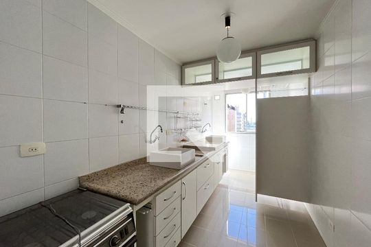 Cozinha  de apartamento à venda com 2 quartos, 63m² em Vila Parque Jabaquara, São Paulo