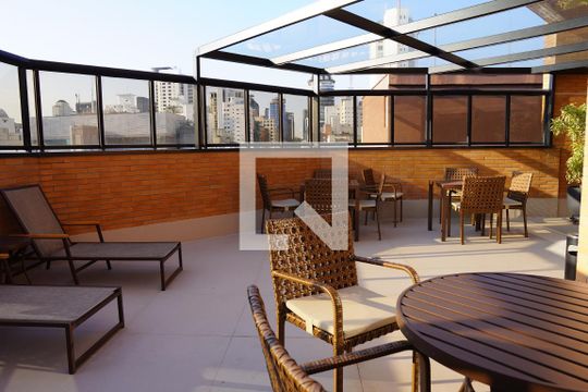 Piscina de kitnet/studio à venda com 1 quarto, 31m² em Jardim Paulista, São Paulo