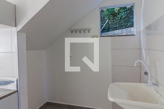 Área de Serviço de apartamento para alugar com 1 quarto, 40m² em Itaguaçu, Florianópolis