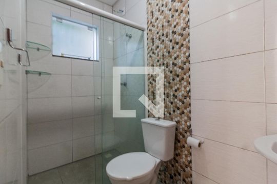 Banheiro de apartamento para alugar com 1 quarto, 40m² em Itaguaçu, Florianópolis