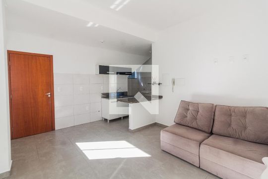Sala de apartamento para alugar com 1 quarto, 40m² em Itaguaçu, Florianópolis