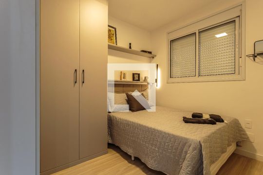 Quarto de kitnet/studio para alugar com 1 quarto, 27m² em Moema, São Paulo