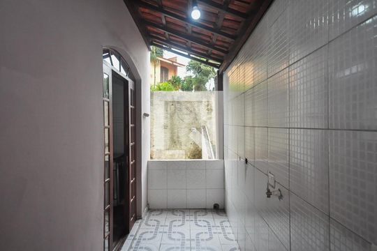 Área de Serviço de casa à venda com 3 quartos, 350m² em Parque Monte Alegre, Taboão da Serra